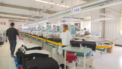 周口 科技織就新藍(lán)圖，創(chuàng)新驅(qū)動(dòng)服裝產(chǎn)業(yè)高質(zhì)量發(fā)展