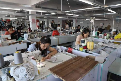 家門(mén)口的服裝廠 就業(yè)脫貧的溫馨港灣
